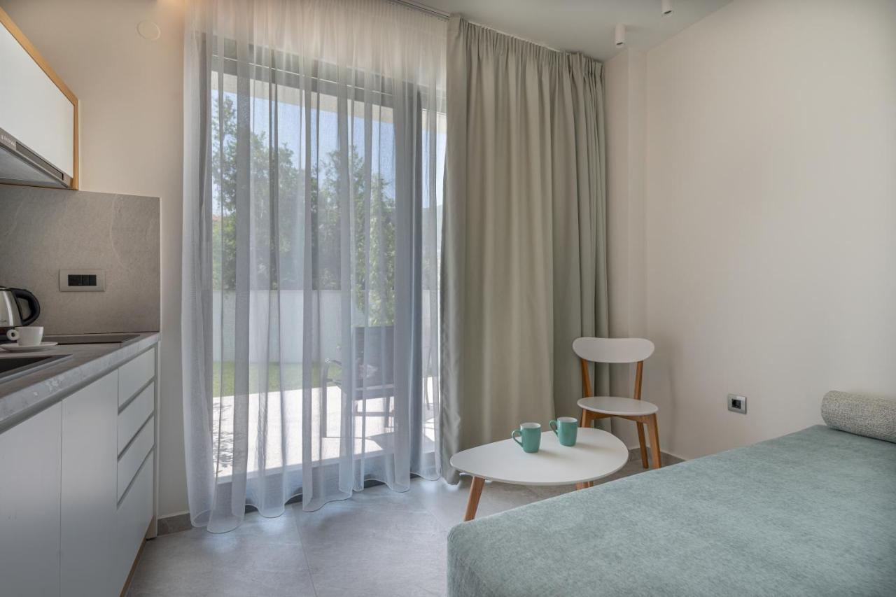 Mera Apartments Stavros  Eksteriør bilde